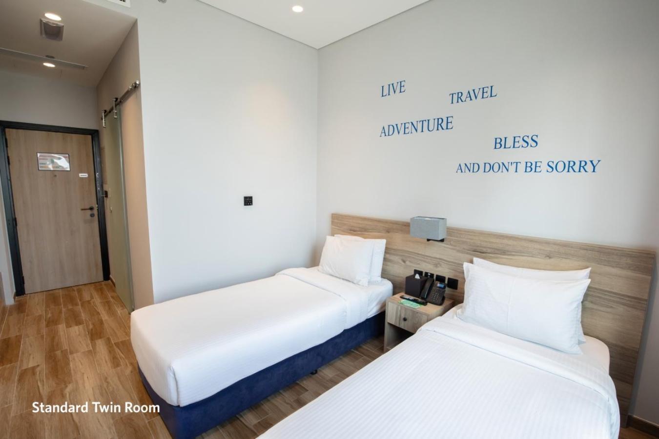 Kingsgate Canal Hotel By Millennium Dubai Oda fotoğraf